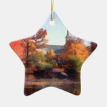 Kirche im Herbst Weihnachtsornament