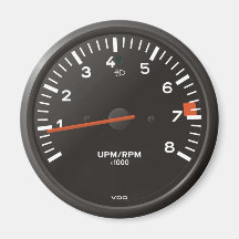 Klassisches Auto rev entgegengesetzt und läuft luf Magnete