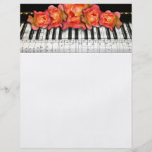 Klavier-Tastatur-Rosen und Musiknoten Bedruckte Flyer