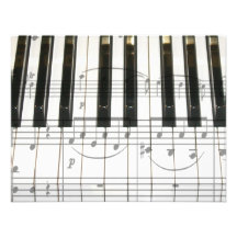 Klavier-Tastatur und Musiknoten Individuelle Einladungen