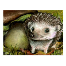 Kleiner Igel, der seinen Pilz schützt Postkarte