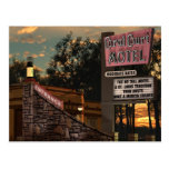 Korallen-Gerichts-Motel-Retro Leuchtreklame des We Postkarte