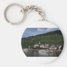 Kreuzfahrtboot auf Mosel-Fluss, Bernkastel Kues, G Schlüsselbänder