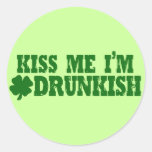 Küssen Sie mich, den ich Drunkish bin Stickers