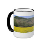 Landschaft in gelb kaffee tasse