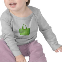 Leere grüne wiederverwendbare Einkaufstüte Shirt