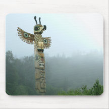 Leitende wild lebende Tiere des alaskischen Totems Mousepad