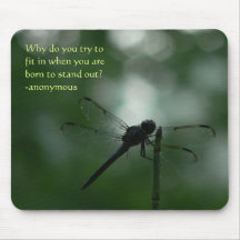 Libelle in der Silhouette auf Horsetail-Eile Mousepads