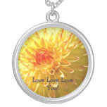 Liebe-Liebe-Liebe Sie! Halskettengeschenke Dahlie-