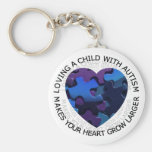 Lieben eines Kindes mit Autismus keychain Schlüsselbänder