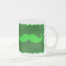 Lustige grüne Schnurrbärte Tasse