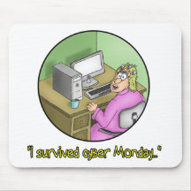 Lustige Mausunterlagen: Überlebter Cyber Montag Mousepads