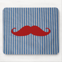 Lustiger roter Schnurrbart und blaue weiße Streife Mauspad