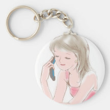 Mädchen, das auf dem Handy gabbing ist Schlüsselband