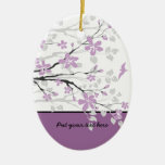 Magnolienniederlassung und lila Blumengewohnheitsv Weihnachtsbaum Ornamente