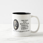 Mann, der auf sich verzichtet, kommt zu Emerson Tee Tasse
