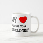 Mein Herz gehört einem NEUROLOGEN Tee Tassen