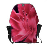 mit Blumen Kurier Tasche