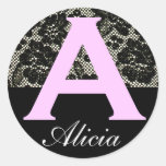 Mit Monogramm Schwarzweiss-Buchstabe ein Aufkleber