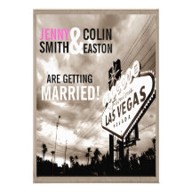 Moderne Hochzeit Vintager Sepia-Las Vegas lädt ein Personalisierte Einladungskarten