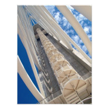 Moderner Turm Fotografien