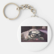 Mops in den Gläsern Schlüsselband