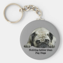 Mops nichts, das besser als Mops ist, umarmt Keych Schlüsselanhänger