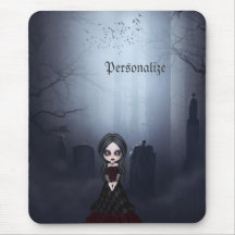 Mousepad mit gruseligem Goth Mädchen im Friedhof