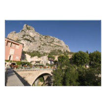 Moustiers-Sainte-Marie, Provence, Frankreich Kunst Fotos
