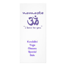 Namaste - ich beuge zu Ihnen (in Lila) Einladungskarten