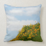 Natürliches Kissen-blauer Himmel-Weiß bewölkt Mohn