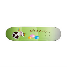 Niedliche lustige Fliegen-Kuh u. Kuchen u. Ballone Personalisierte Skatedecks