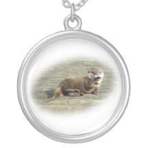 Niedlicher gähnender Baby-Otter Halsketten