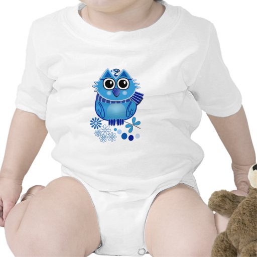 Niedliches T-Shirt mit Eule des blauen Babys