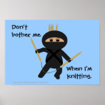 Ninja Stricker mit Kreisnadel-Plakat