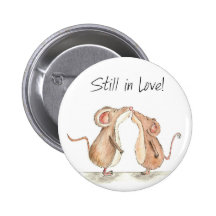Noch in der Liebe - zwei niedliche küssende Mäuse Buttons