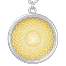 OM-Symbol im Spirograph Personalisierter Schmuck