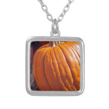 Orange Kürbis Amuletten