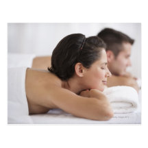 Paare am Wellness-Center Postkarte