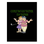 Paare, die zusammen Golf spielen, bleiben zusammen Postkarte