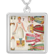 Papierpuppen hängend selbst gestalteter schmuck