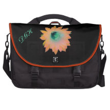 PENDLER-LAPTOP MIT BLUMEN IM PFIRSICH-GOLDaqua Notebook Tasche