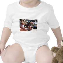 Perlen-Arbeitskräfte Baby Strampler