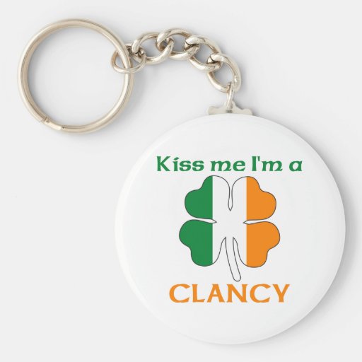 Personalisierte Iren küssen mich, den ich Clancy b Schlüsselanhänger