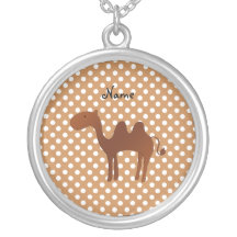 Personalisierte niedliche Kamelbraun-Polkanamenspu Selbst Gestalteter Schmuck