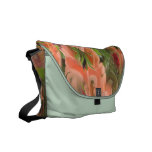 Pfirsich-rosa und grüner Garten-abstrakte Tasche Kuriertasche