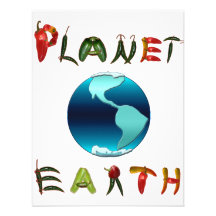 Planeten-Erde mit Chili-Paprikaschoten Ankündigungskarte