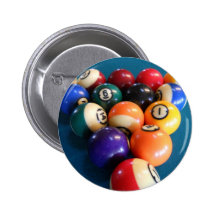 Pool-Bälle stark beansprucht auf der Tabelle Buttons