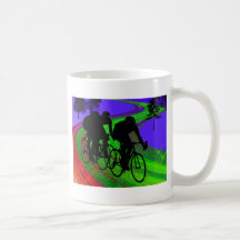 Radfahrentrio auf Band-Straße Kaffee Tasse