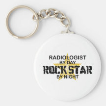 Radiologe-Rockstar bis zum Nacht Schlüsselband